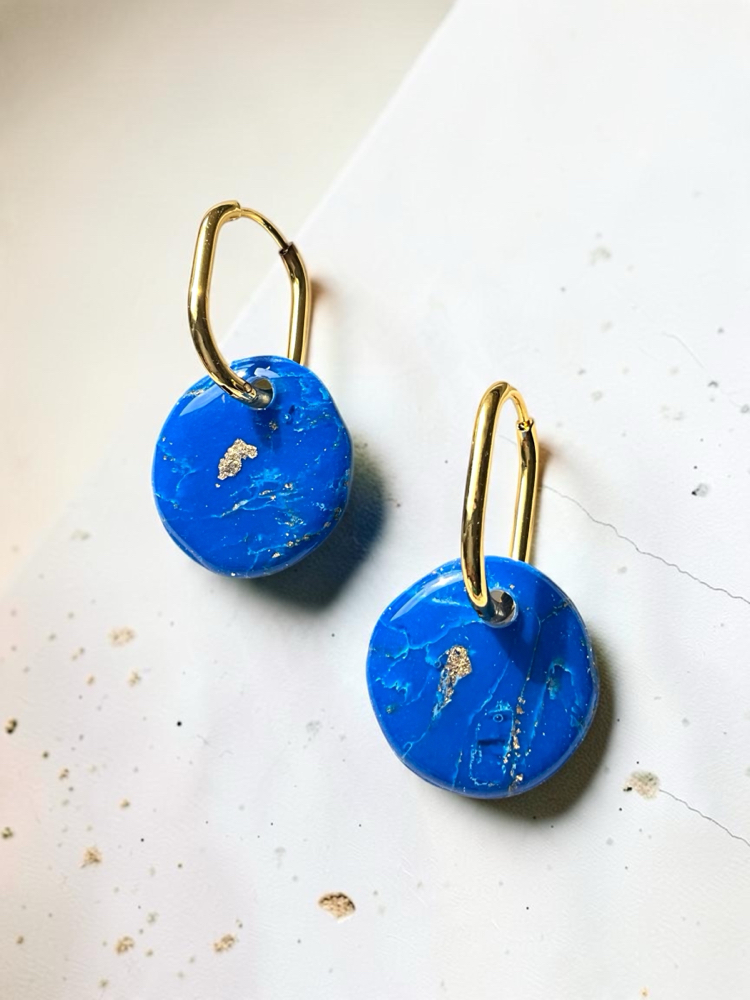 Mavi sığınak yuvarlak charm halka küpe