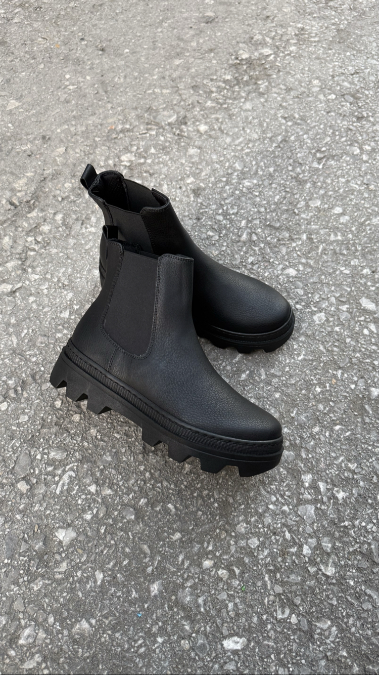 Yüksek taban bot siyah 