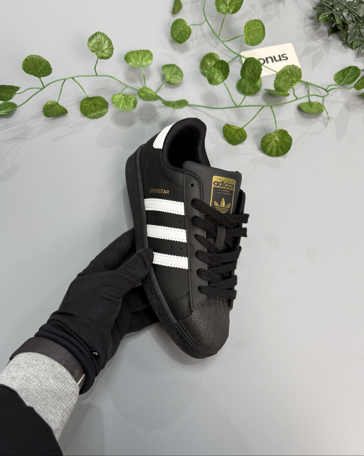 Adidas superstar siyah beyaz 