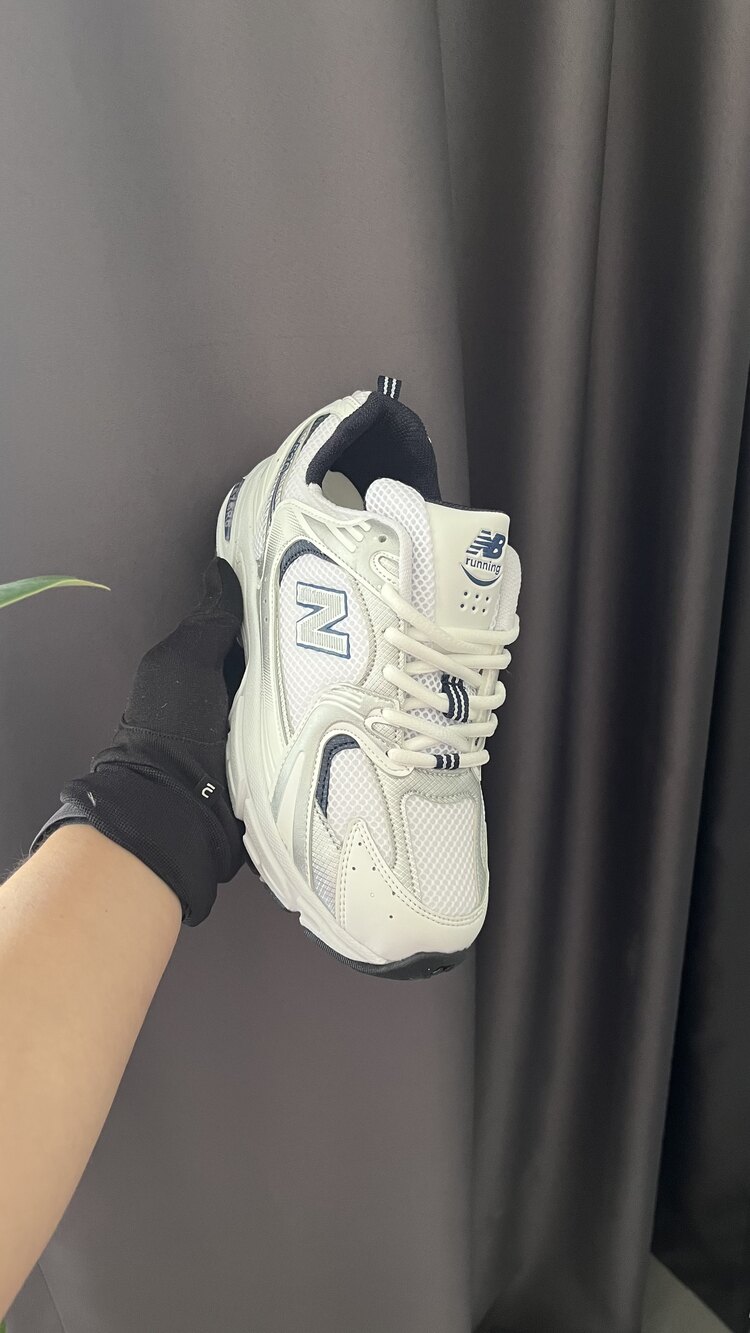New Balance 530 