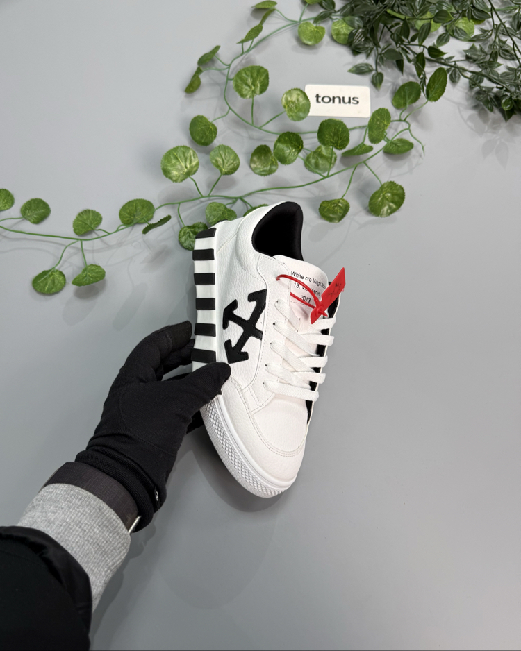 Off-white beyaz 