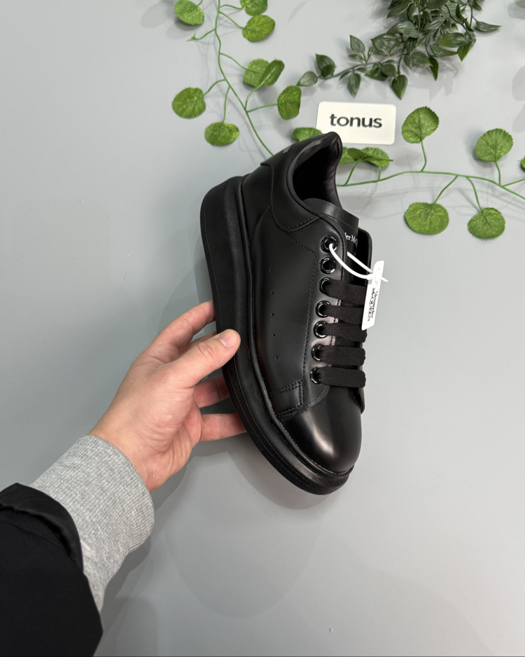 Alexander McQueen siyah 