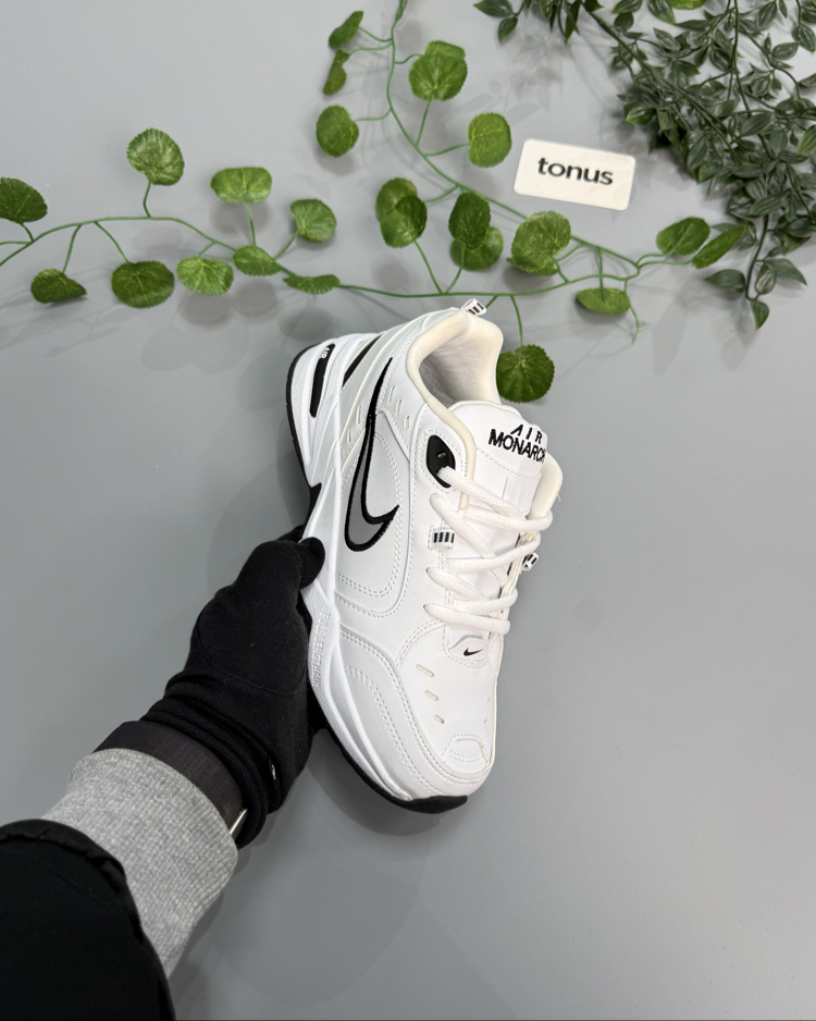 Nike air monarch beyaz siyah 