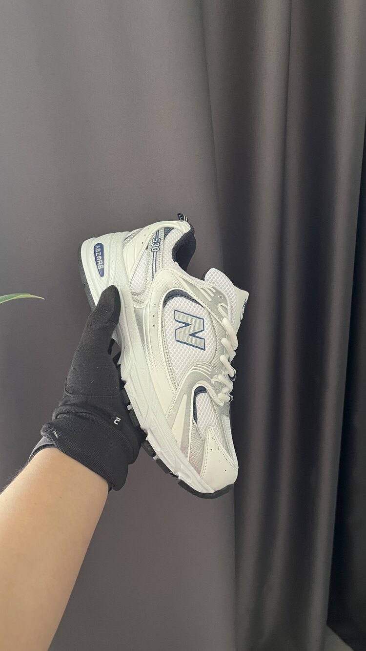 New Balance 530 