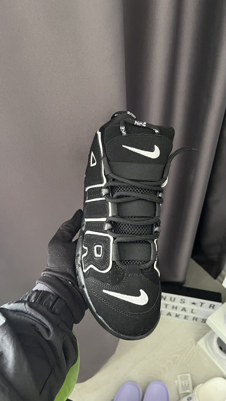 Nike Uptempo Air Siyah Beyaz 
