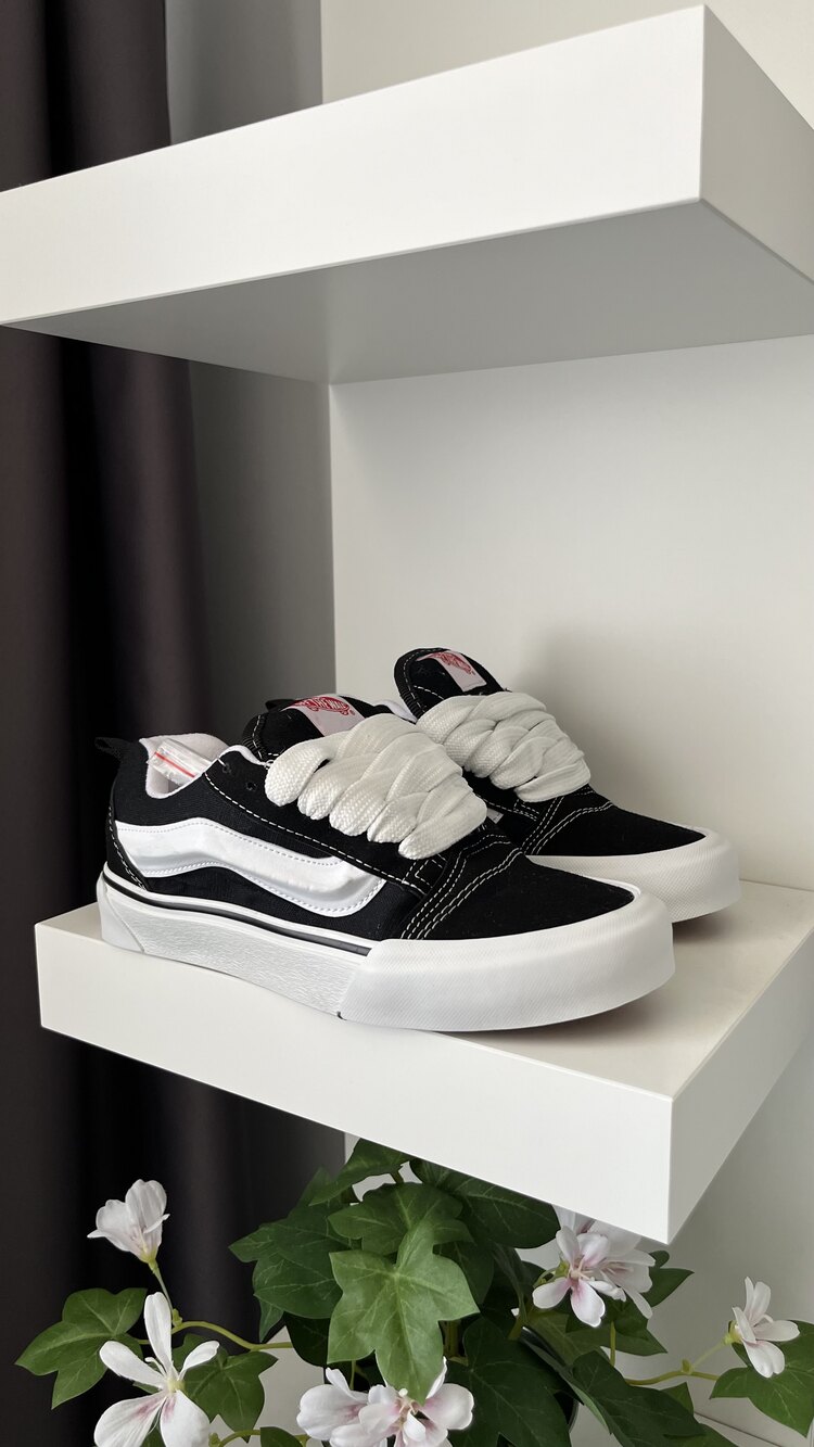 Vans Knu Skool