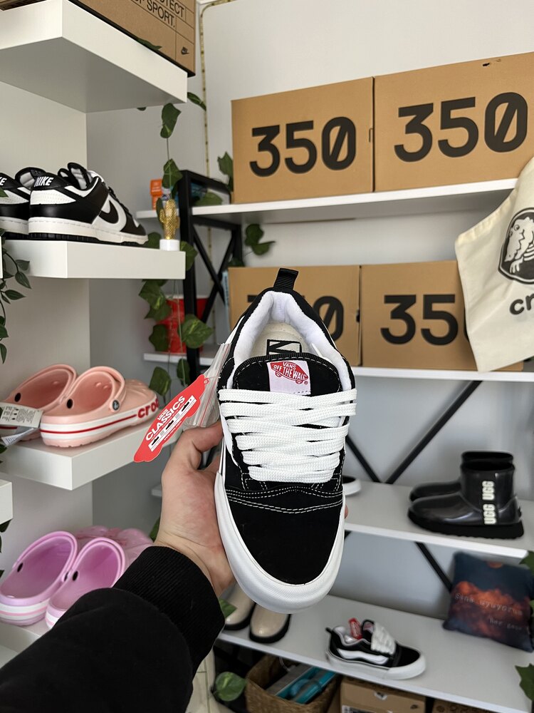 Vans Knu Skool