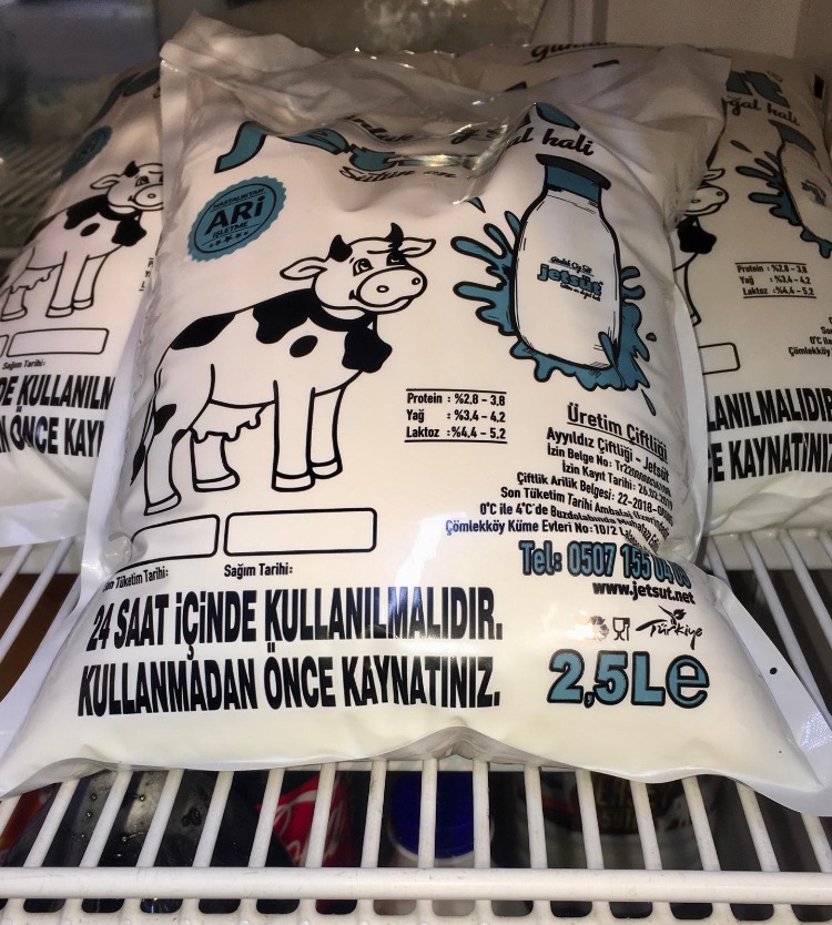 Günlük Taze İnek Sütü 2,5 Lt - Çiftlikten Doğal (Edirne)