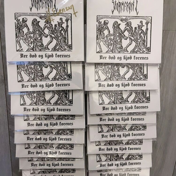 Stormfront - Der dø​d og kj​ø​d forenes