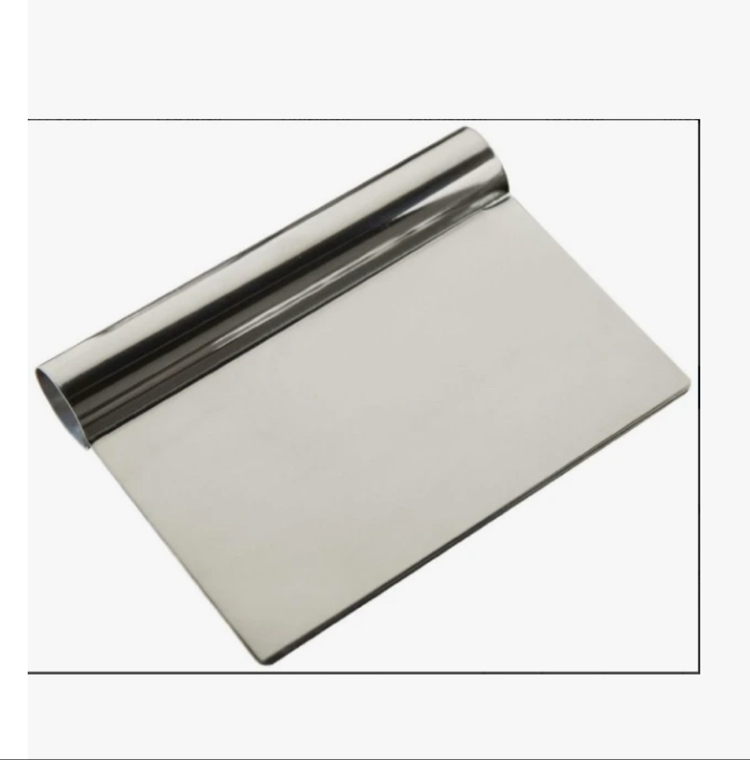 Metal pasta sıvama spatulası