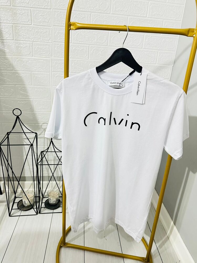 CALVIN KLEIN 