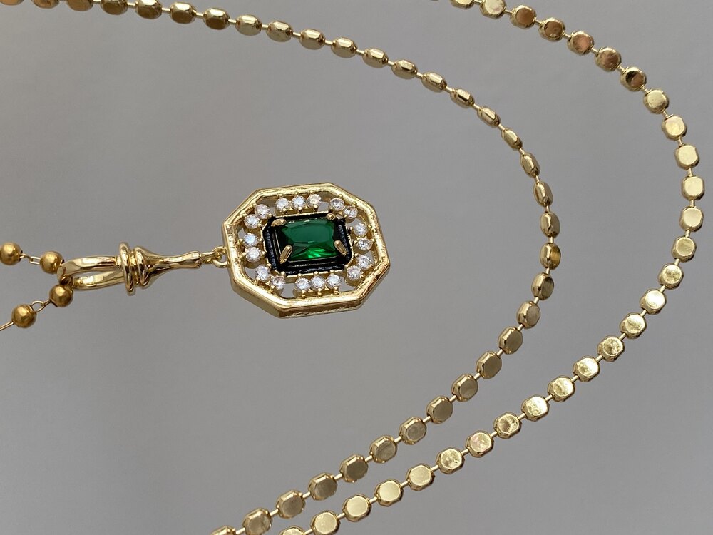 Çelik gold yeşil taşlı Serenay kolye