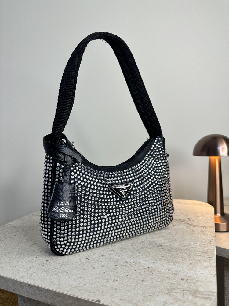 Prada taşlı çanta 