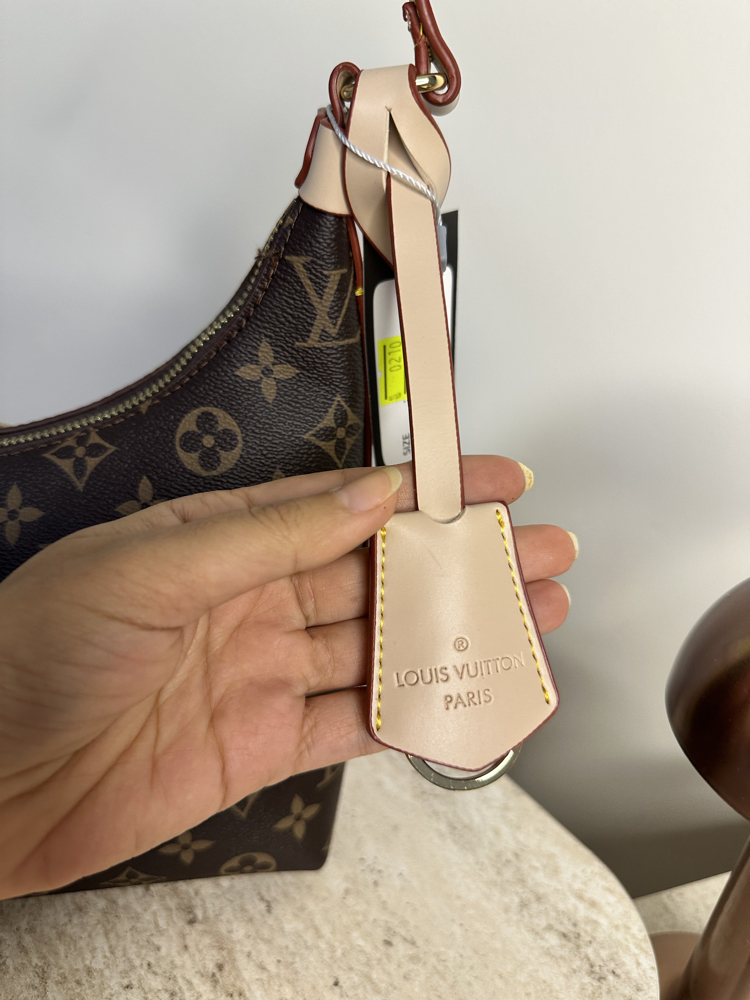 Louis Vuitton büyük çanta