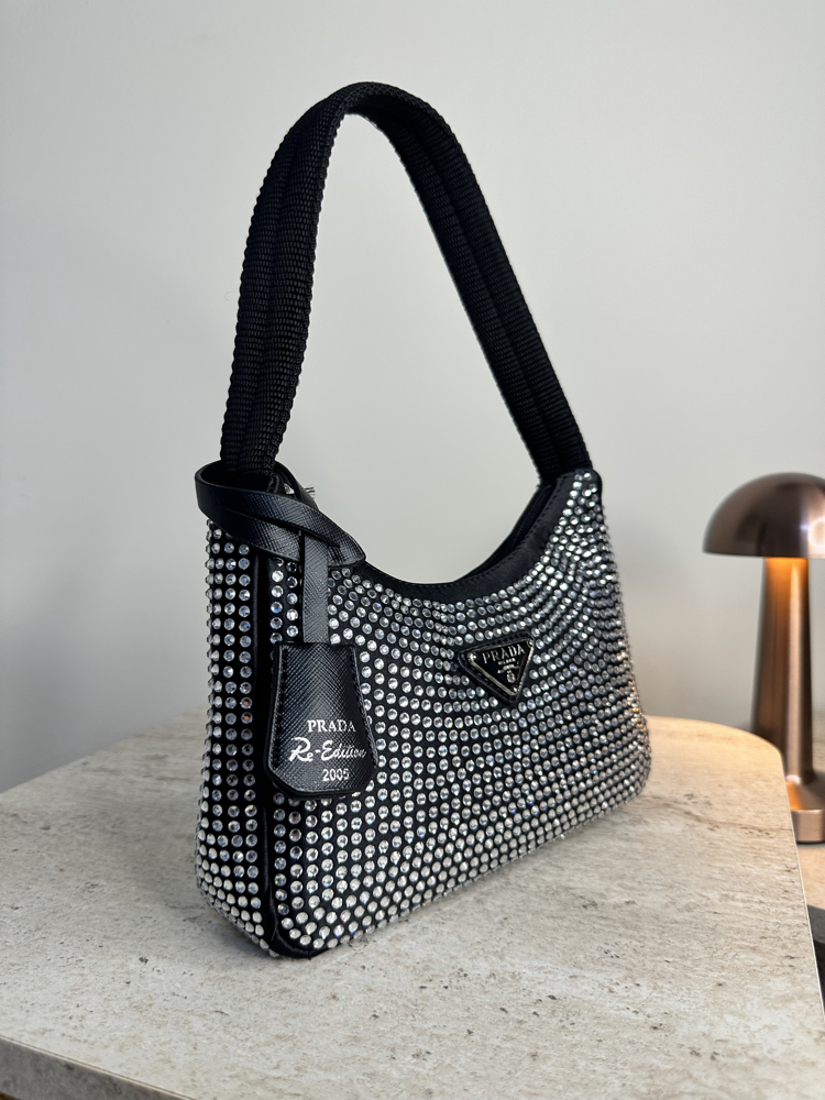 Prada taşlı çanta 