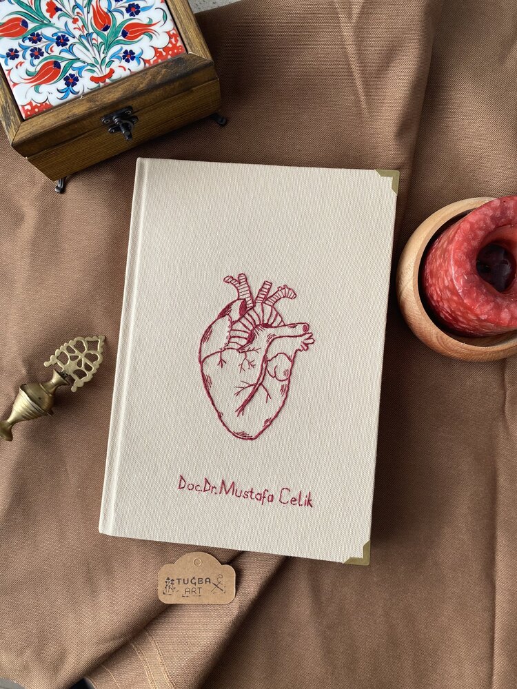 Anatomik Kalp Nakışlı Defter