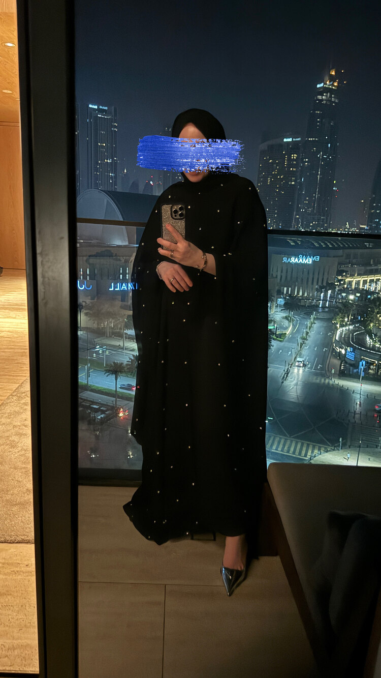 Taşlı pelerin abaya