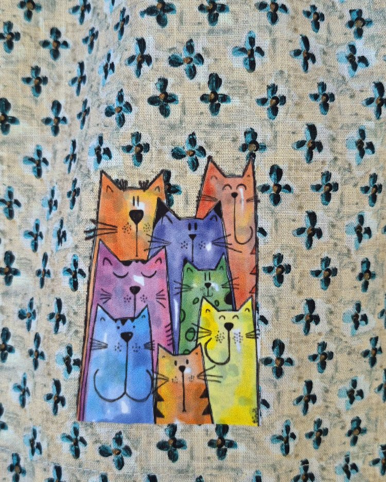 Renkli Kedi Ailesi Çocuk Eteği