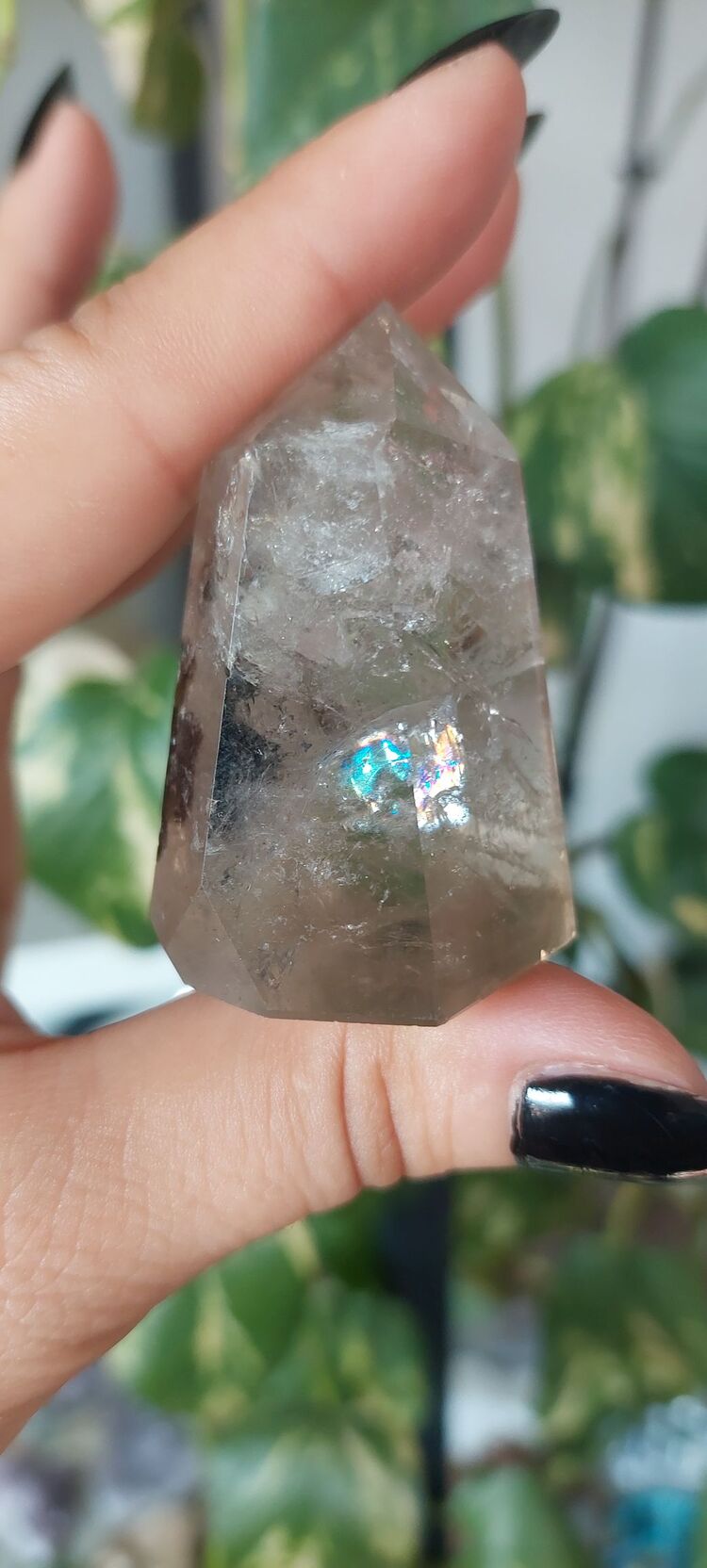 Gökkuşağı Flaşlı Berrak Garden Kuvars Kristali Kule Formunda