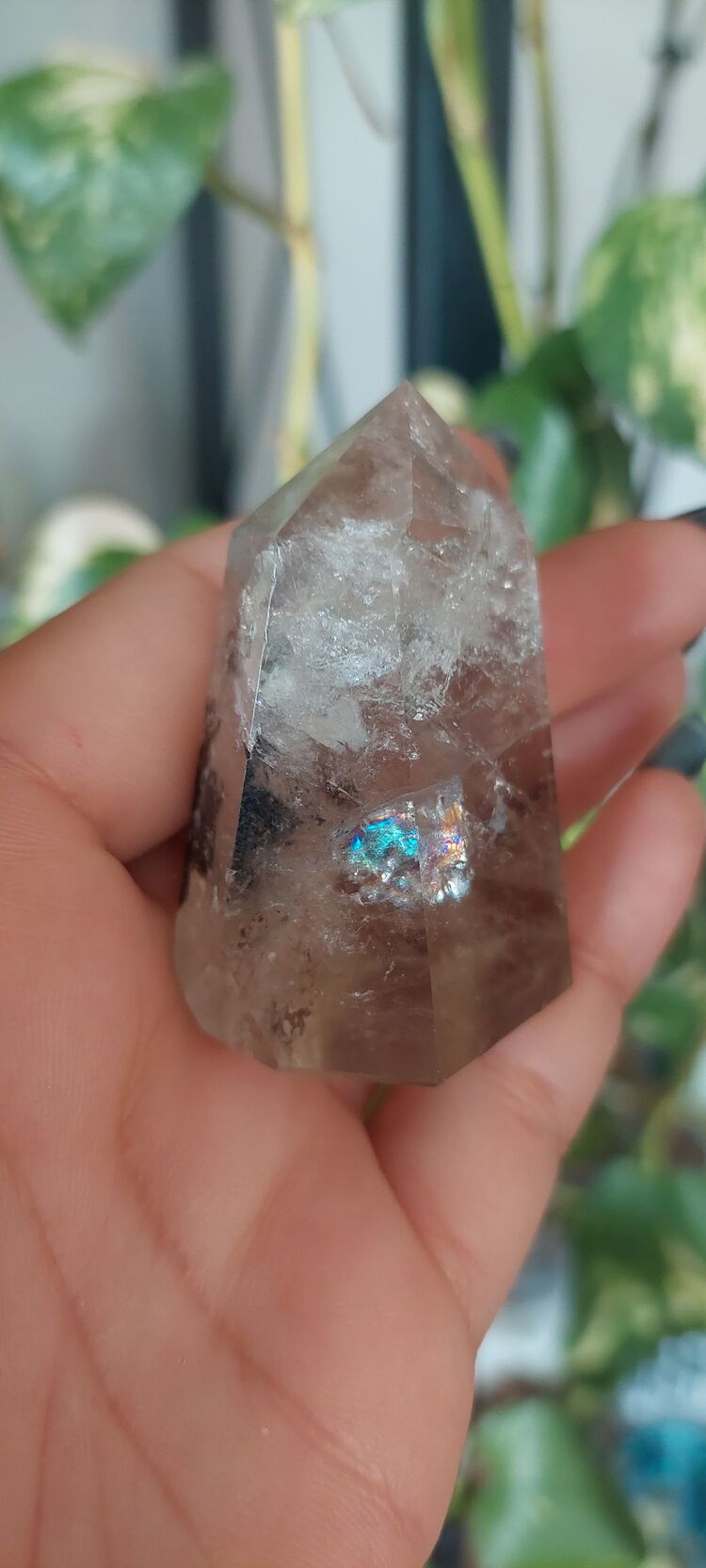 Gökkuşağı Flaşlı Berrak Garden Kuvars Kristali Kule Formunda