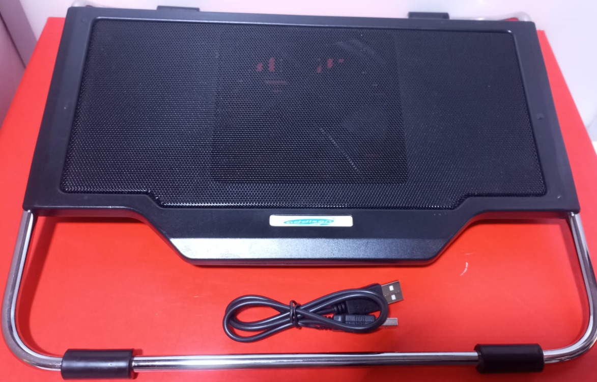 ADDISON Tek Fanlı Işıklı Notebook Laptop Soğutucu Fan ve Stand (Hafif sesli)