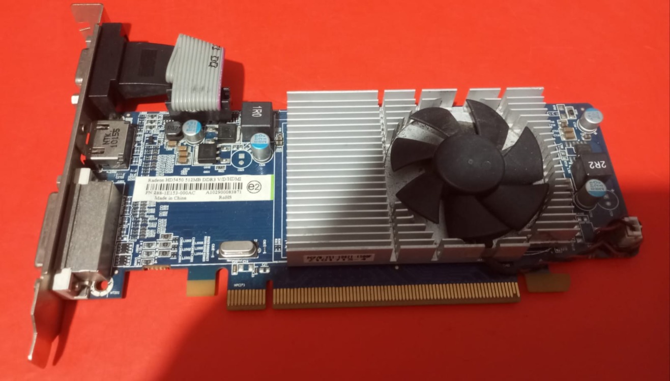 Sapphire Ati Radeon HD5450 512Mb 64Bit DDR2 Ekran Kartı (Sorunsuz , İkinci El)
