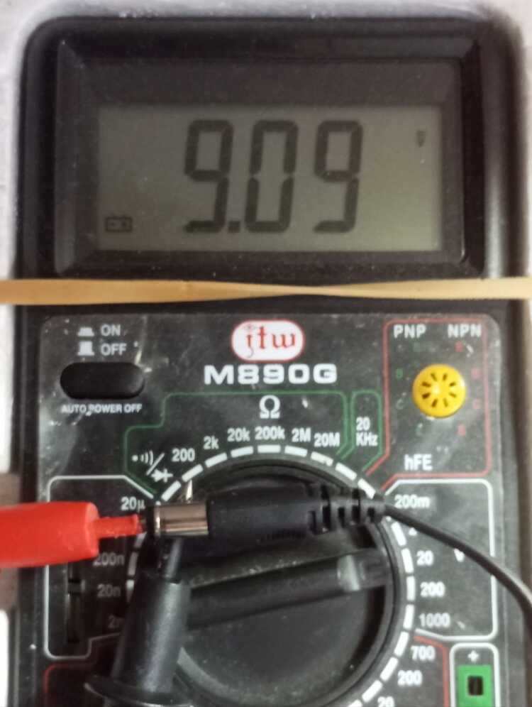 DVE 9 Volt 1 Amper DC Adaptör (Kaliteli ,Standart uçlu , İkinci El)
