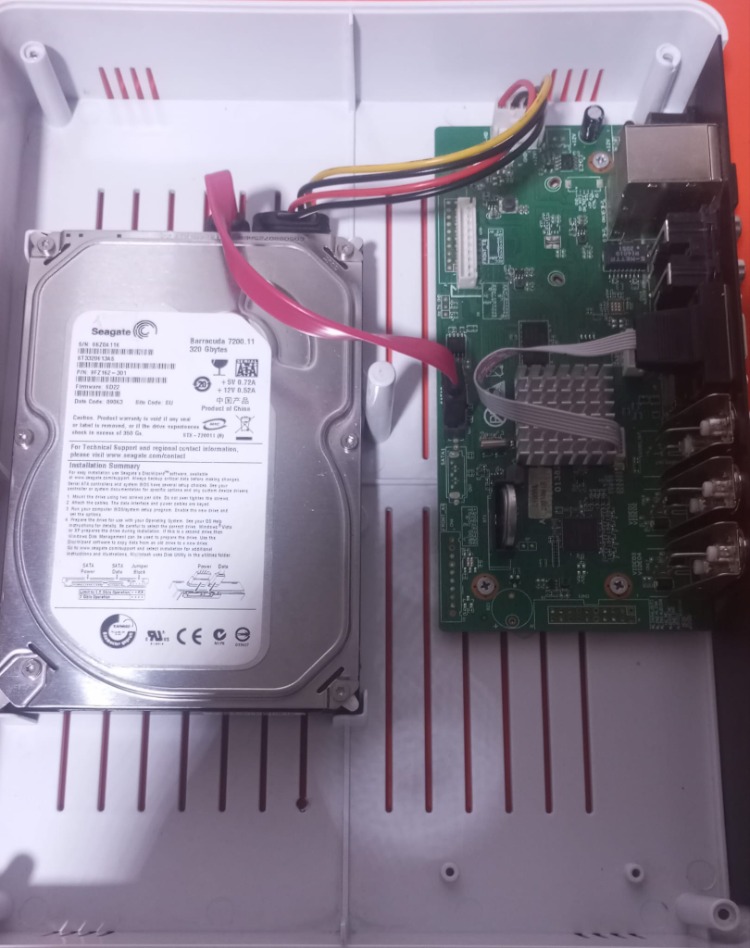 4 Kanal DVR Kayıt Cihazı (XMEYE - 320GB HDD -Adaptör - Mouse)
