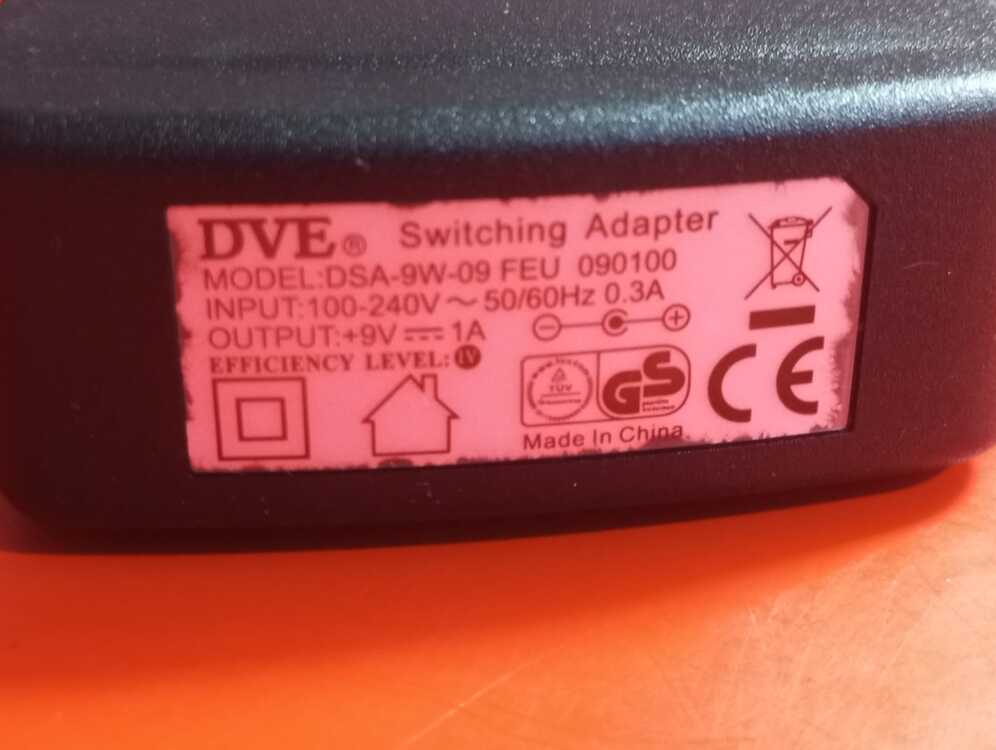 DVE 9 Volt 1 Amper DC Adaptör (Kaliteli ,Standart uçlu , İkinci El)