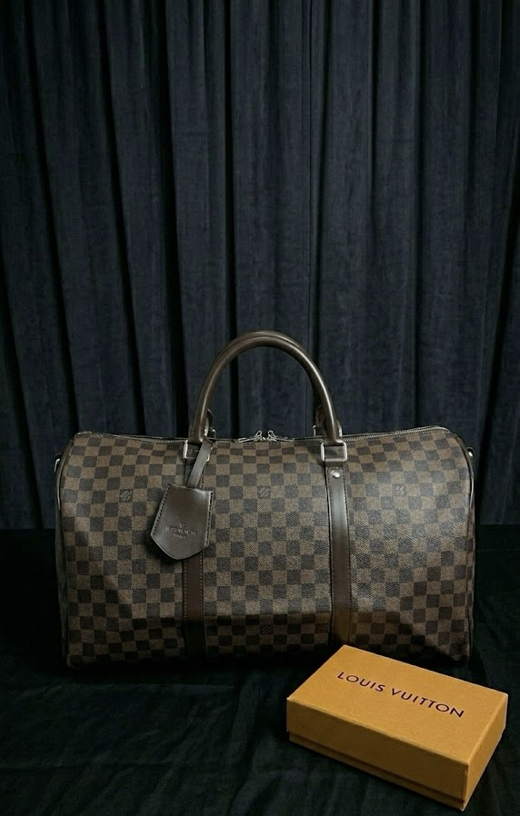LOUIS VOUITTON KAHVERENGİ DAMALI VALİZ