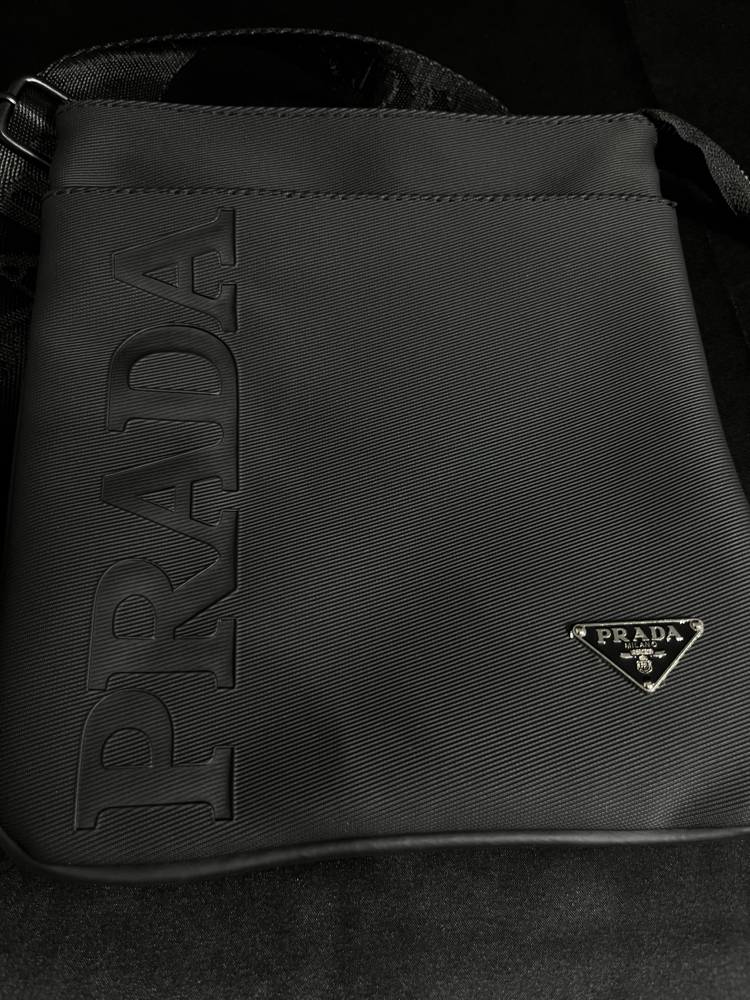 PRADA ÇAPRAZ ÇANTA