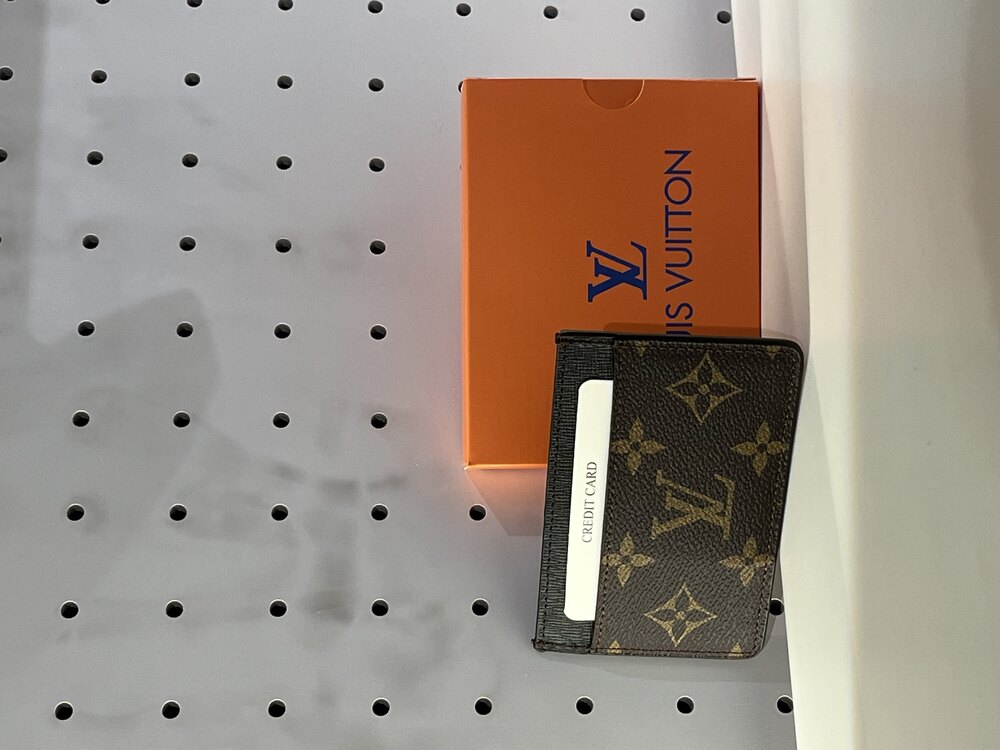 LOUIS VUITTON DERİ KARTLIK