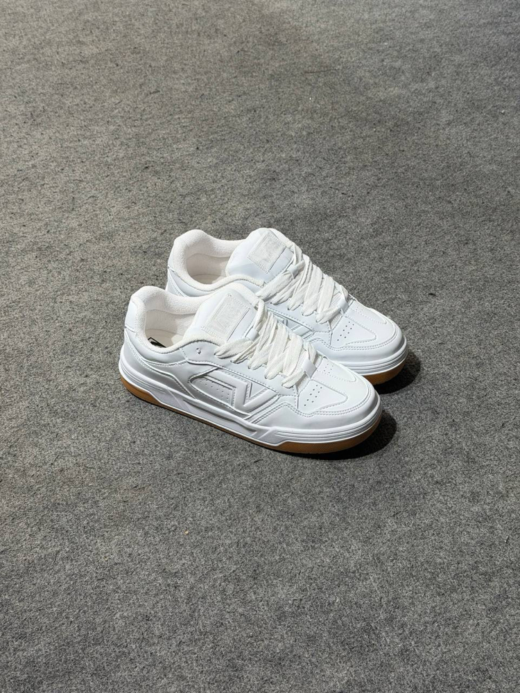 VANS UPLAND BEYAZ