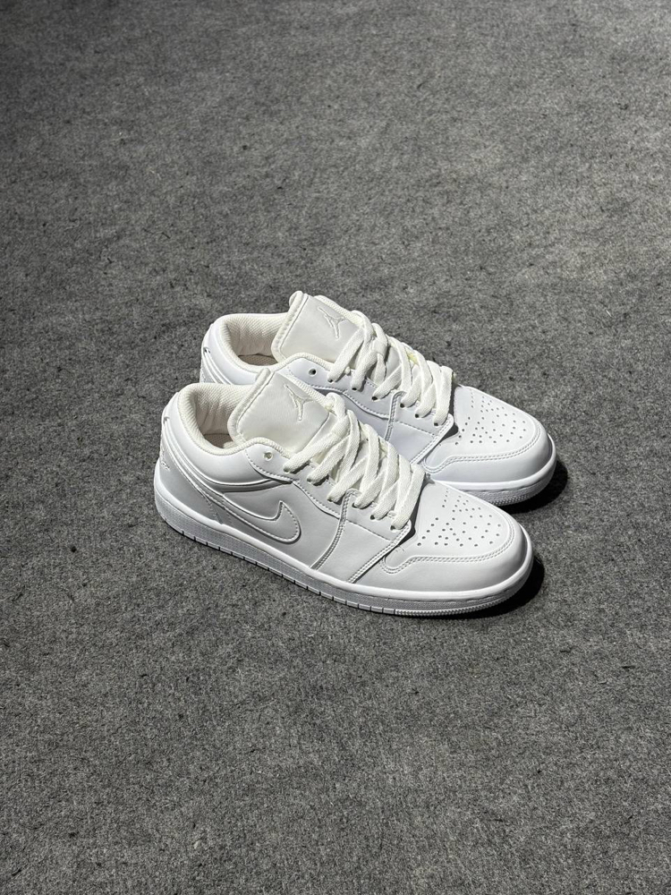 NIKE AIR JORDAN 1 LOW WHİTE