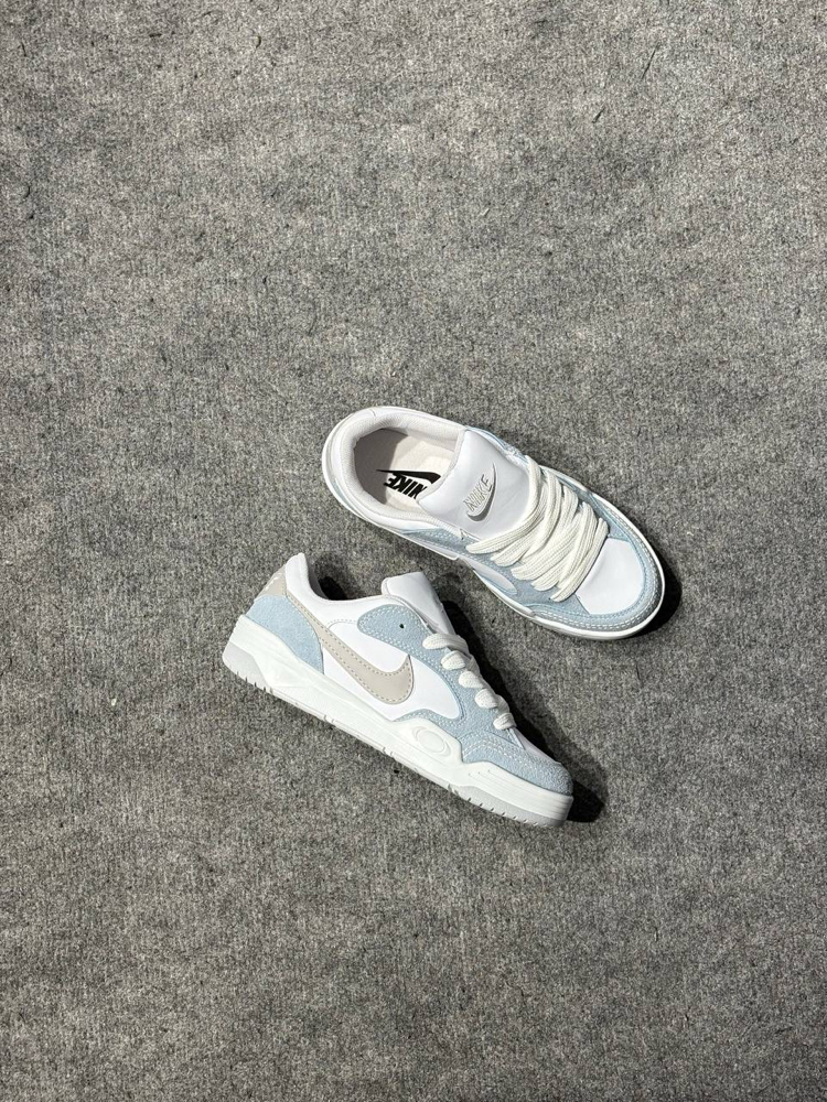 NIKE 3000 BEYAZ MAVİ