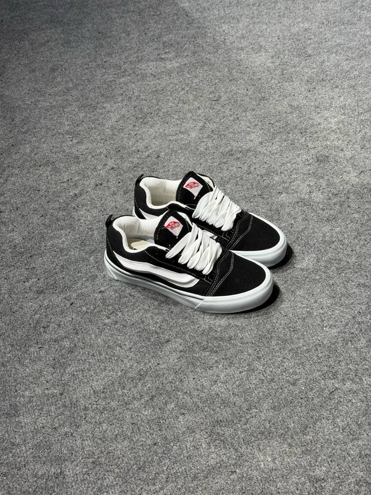 VANS KNU SKOOL BLACK WHİTE
