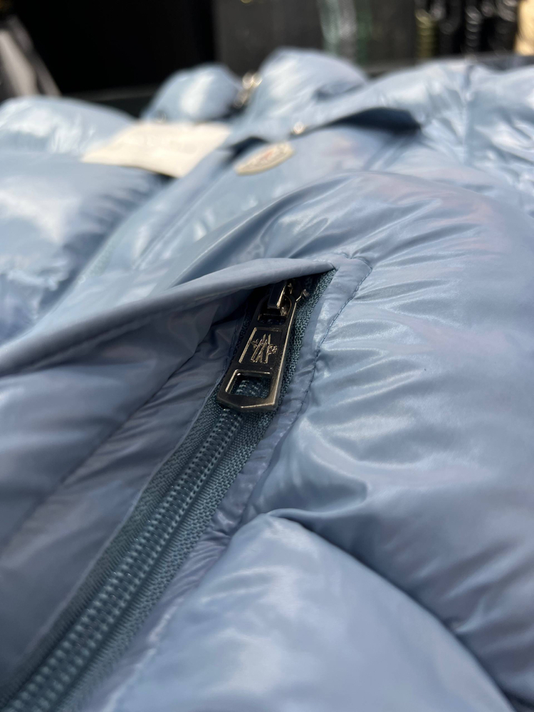 Şeritli moncler baby blue