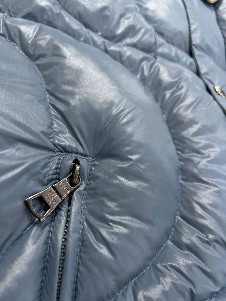 MONCLER baby blue yelek
