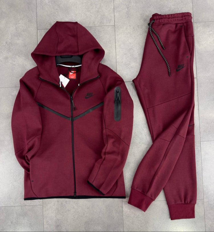 NİKE TECH FLEECE premium bordo