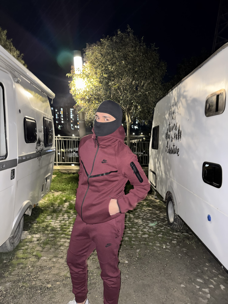 NİKE TECH FLEECE premium bordo