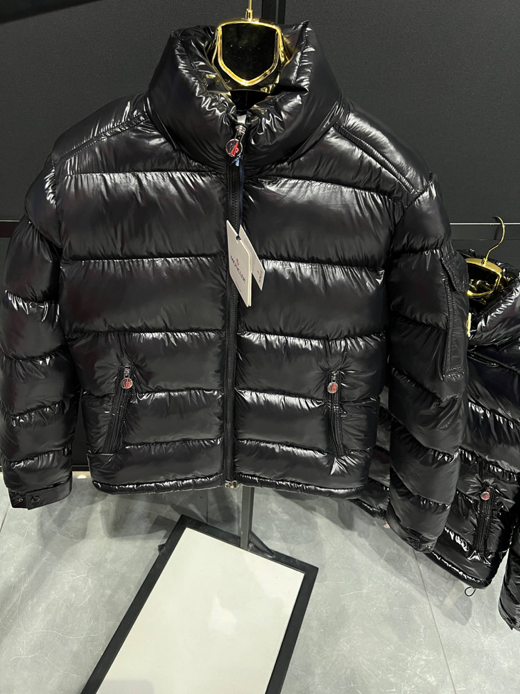 Moncler maya kapüşonlu mont siyah