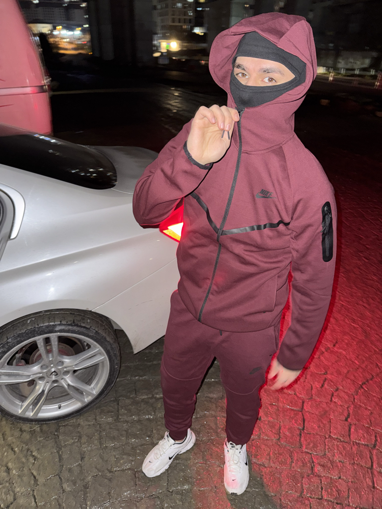 NİKE TECH FLEECE premium bordo