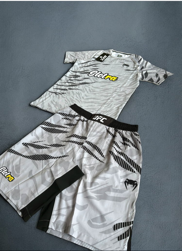 UFC venum beyaz MMA rash guard