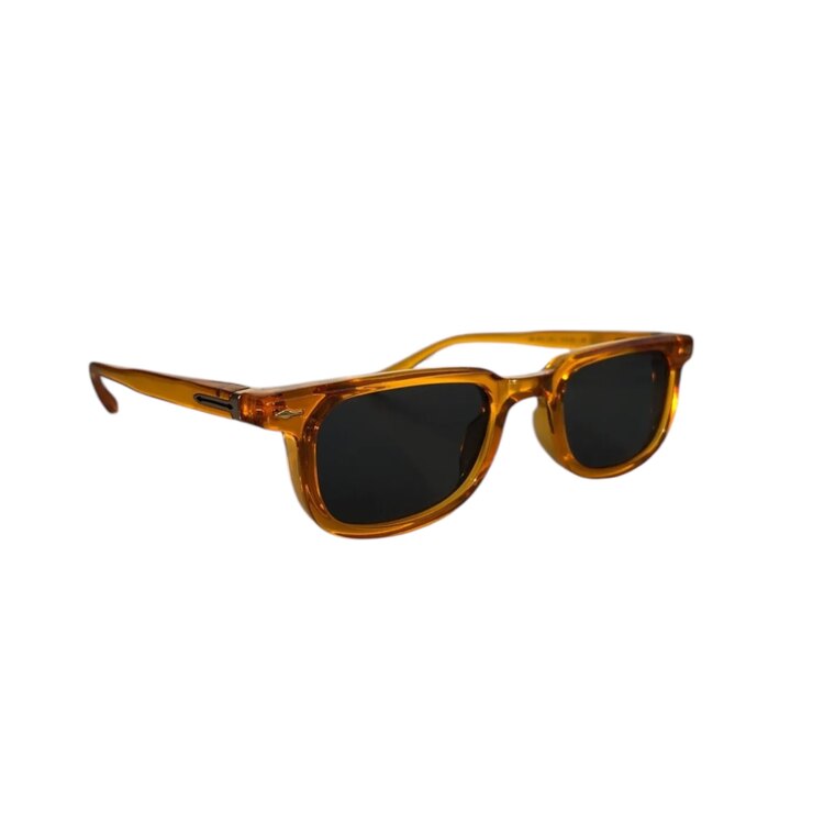 Model - Madagascar / Orange