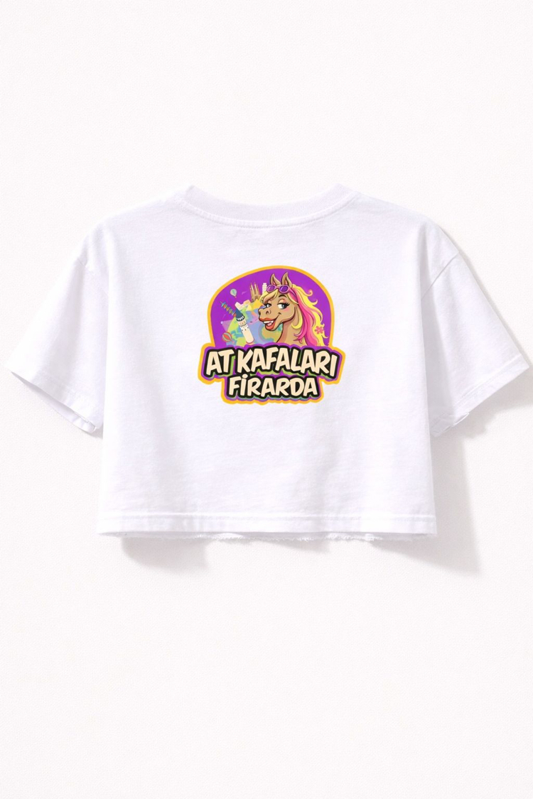 Summer Vibes on / Crop T-Shirt