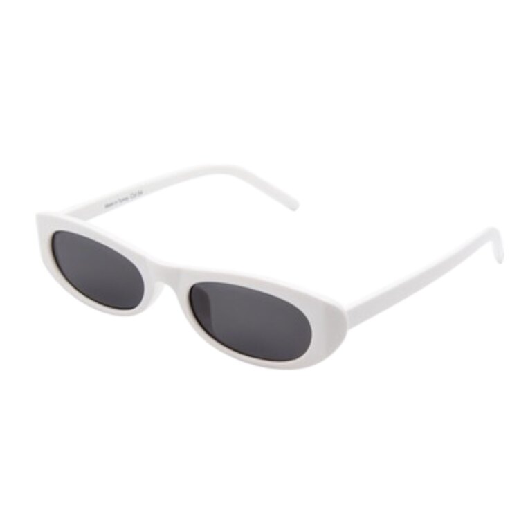Model - London / White