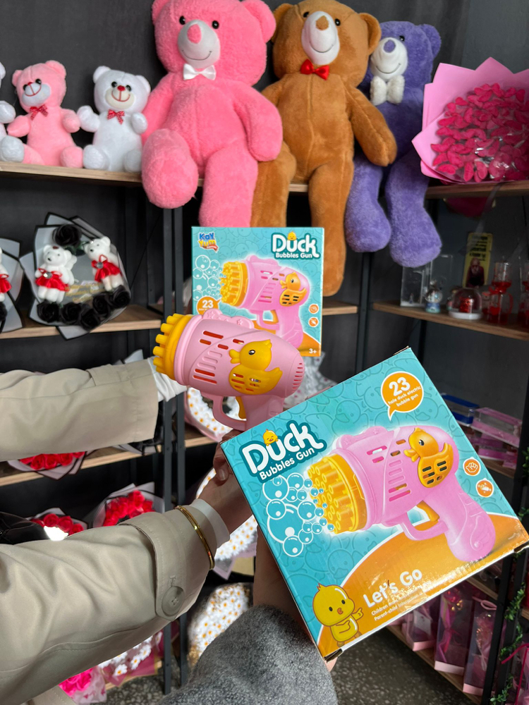 Pembe baloncuk tabancası