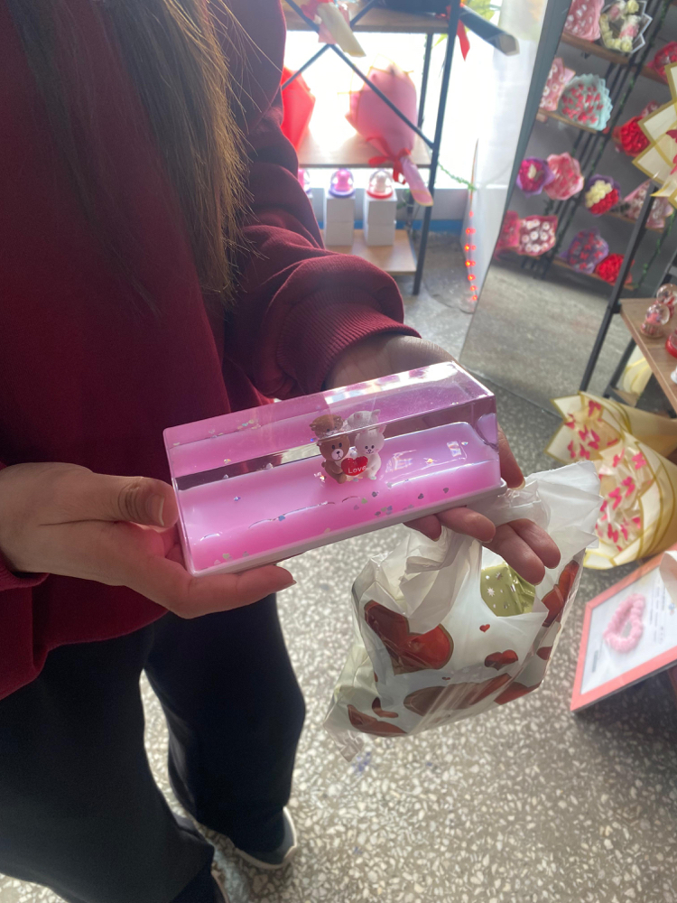 Batmayan ayı ve tavşan pembe
