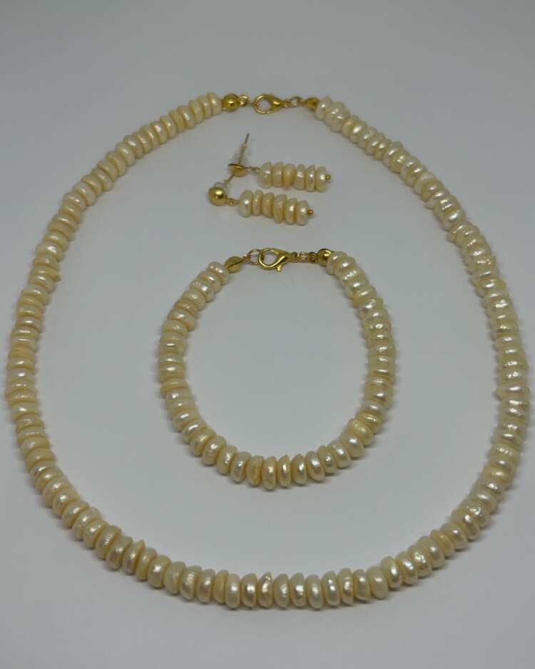 Gerçek inci set