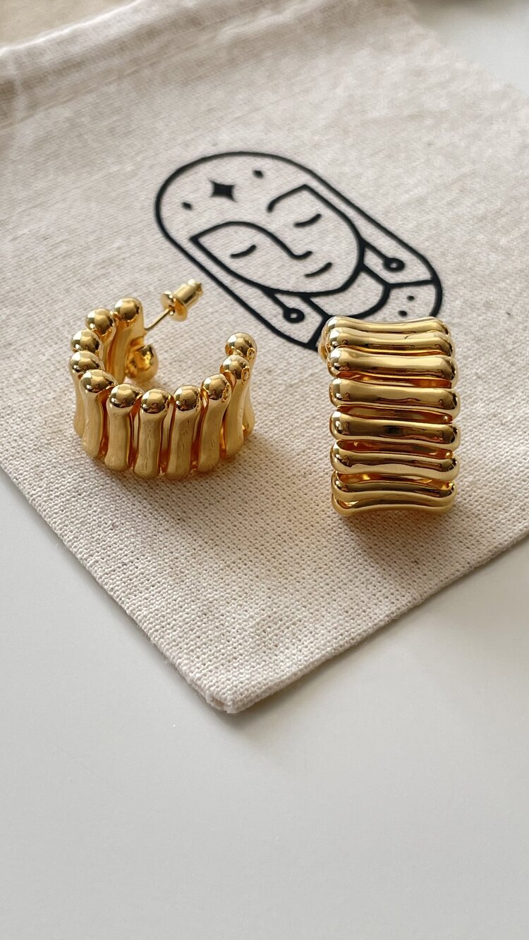 Gold C Küpe